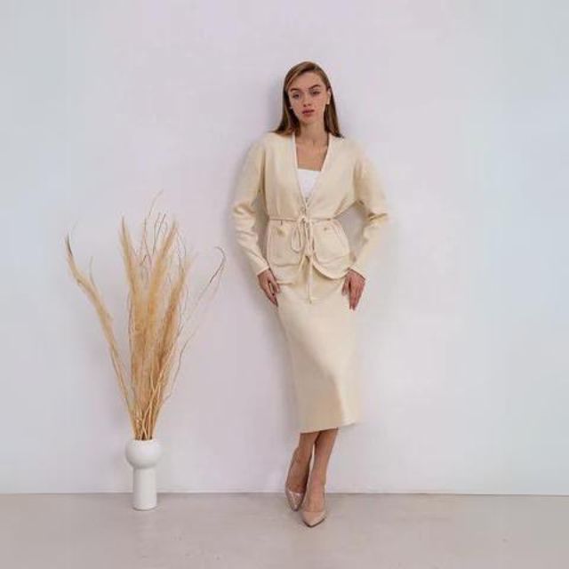 Alexandra - Ensemble de loisirs élégant avec cardigan ceinturé et jupe