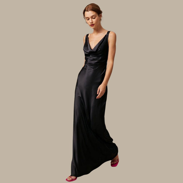 Sophia - Robe longue en satin à col bénitier