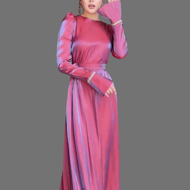 Evelyn - Robe midi en satin à manches bouffantes et détails métalliques